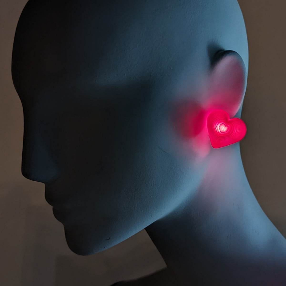 Boucles d'oreilles clou en forme de cœur LED