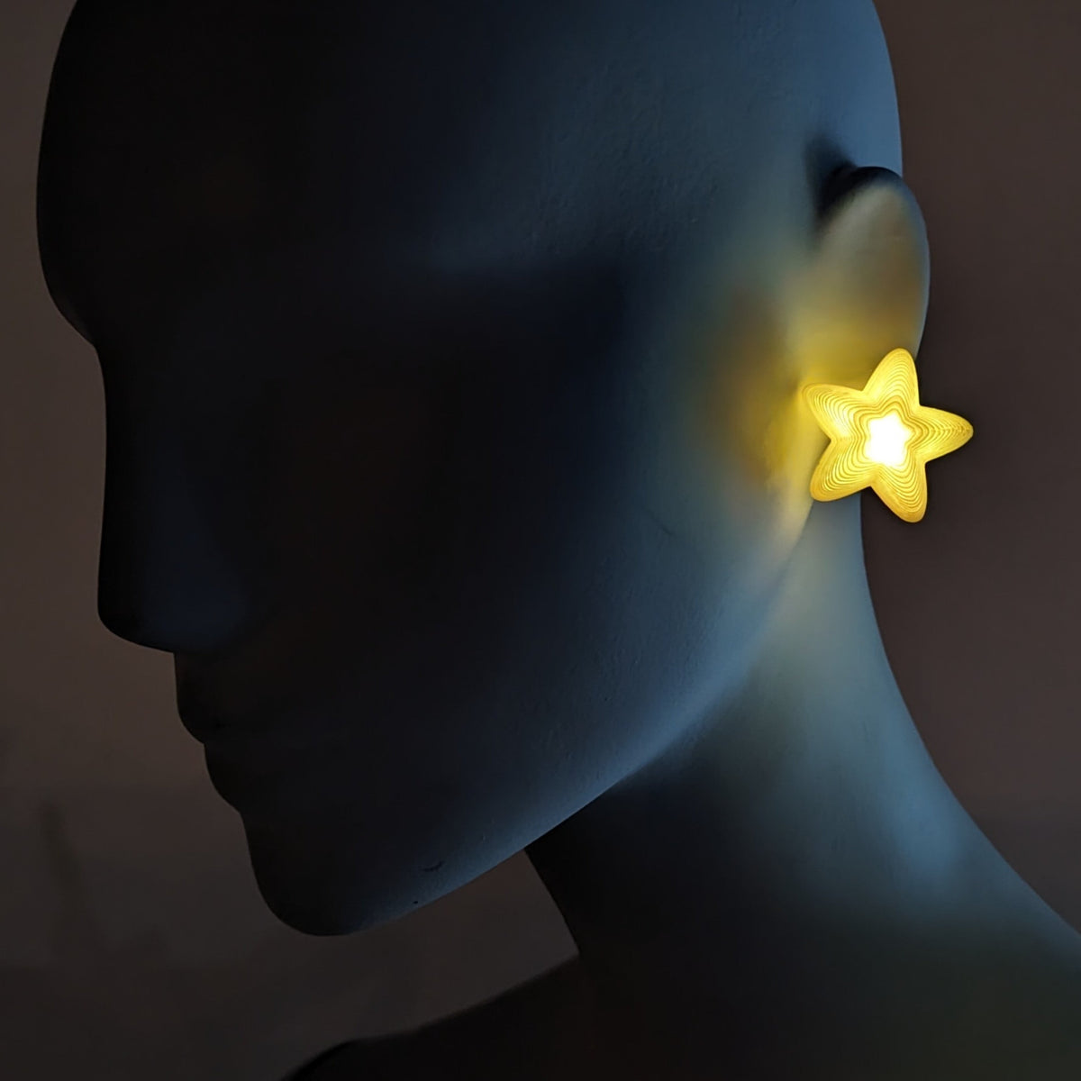 Boucles d'oreilles clou en forme d'étoile LED