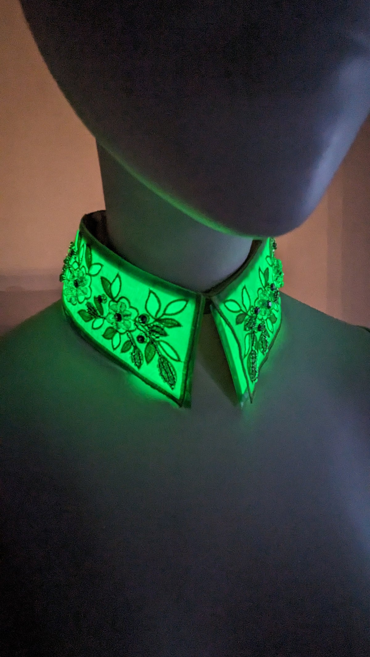 SAMPLE SALE - Light up Green Collar - FINAL SALE