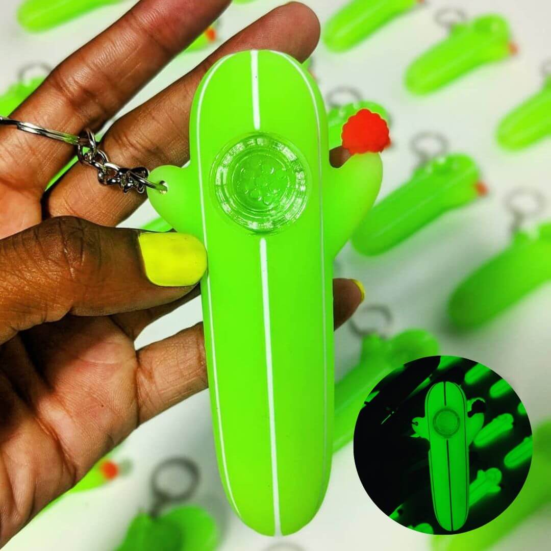 Glow - in - the - dark Cactus Pipe - Neon Cowboys - Keychains - MC - 3000